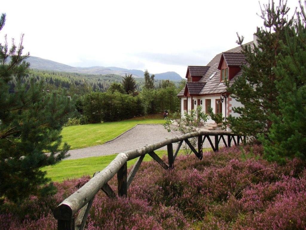 Binnilidh Mhor B&B Glenmoriston Экстерьер фото
